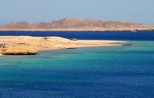 3470314-_Beautiful_Turquoise_waters_Sharm_El_Sheikh